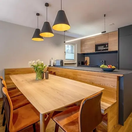 2 Bedroom Apartment, Central Location Zermatt