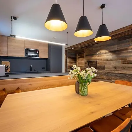 2 Bedroom Apartment, Central Location * Zermatt